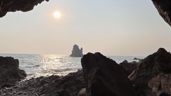 Qingdao Stone Old Man + Sculpture Park + Xiaomai Island + Olympic Sailing Center half-day walking tour with English and Korean-speaking guide