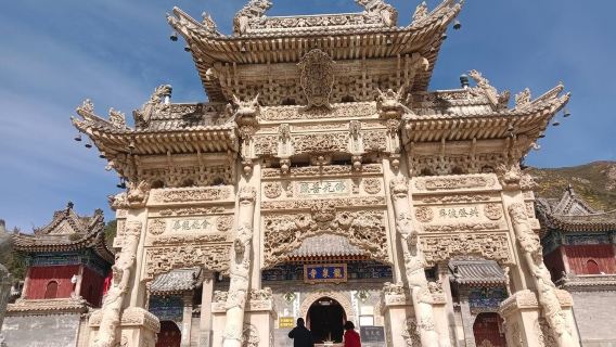 Lawatan Sehari Gunung Wutai Berlepas dari Xinzhou/Bandar Lama Xinzhou/Yuanping/Kaunti Dingxiang (Termasuk Tiket Masuk)