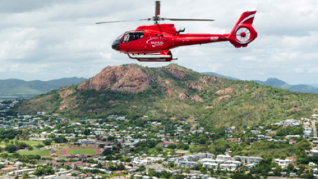 Pengalaman Penerbangan Helikopter Melihat Pulau Magnet & Tanjung Cleveland Lighthouse di Australia