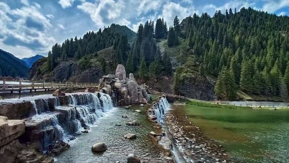 1-day tour of Tianshan Grand Canyon|Zhaobi Mountain + Bilong Bay + Swan Lake + Qiaoya Grassland