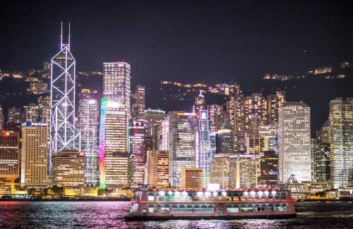 洋紫荊維港遊（海上自助餐和精彩樂隊表演｜賞維港夜景）