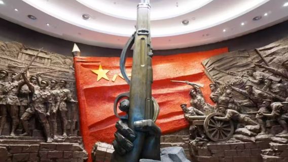 Nanchang Mehrsprachiger Reiseleiter | Betreuung ausländischer Touristen | Führung im Tengwang-Pavillon und Acht-Eins-Gedenkmuseum | Beratung willkommen