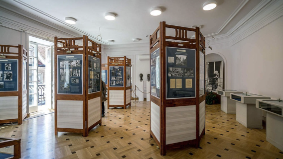 [Poland Warsaw] Bandar Lama - Taman Saski - Muzium Curie lawatan sehari - Tidak termasuk tiket