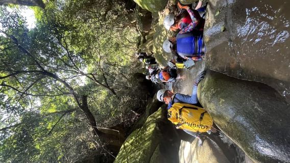 Hong Kong: Canyoning Experience at Ma Dai