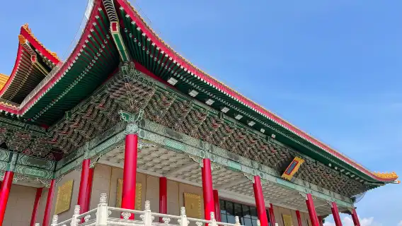 台北市内の定番名所をまわる半日観光ツアー(午前発)