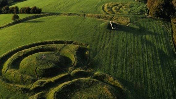 ทัวร์วันเดียวไปยังหุบเขาโบยน์ของชาวเคลต์และสถานที่โบราณ ต้นทางจากดับลิน