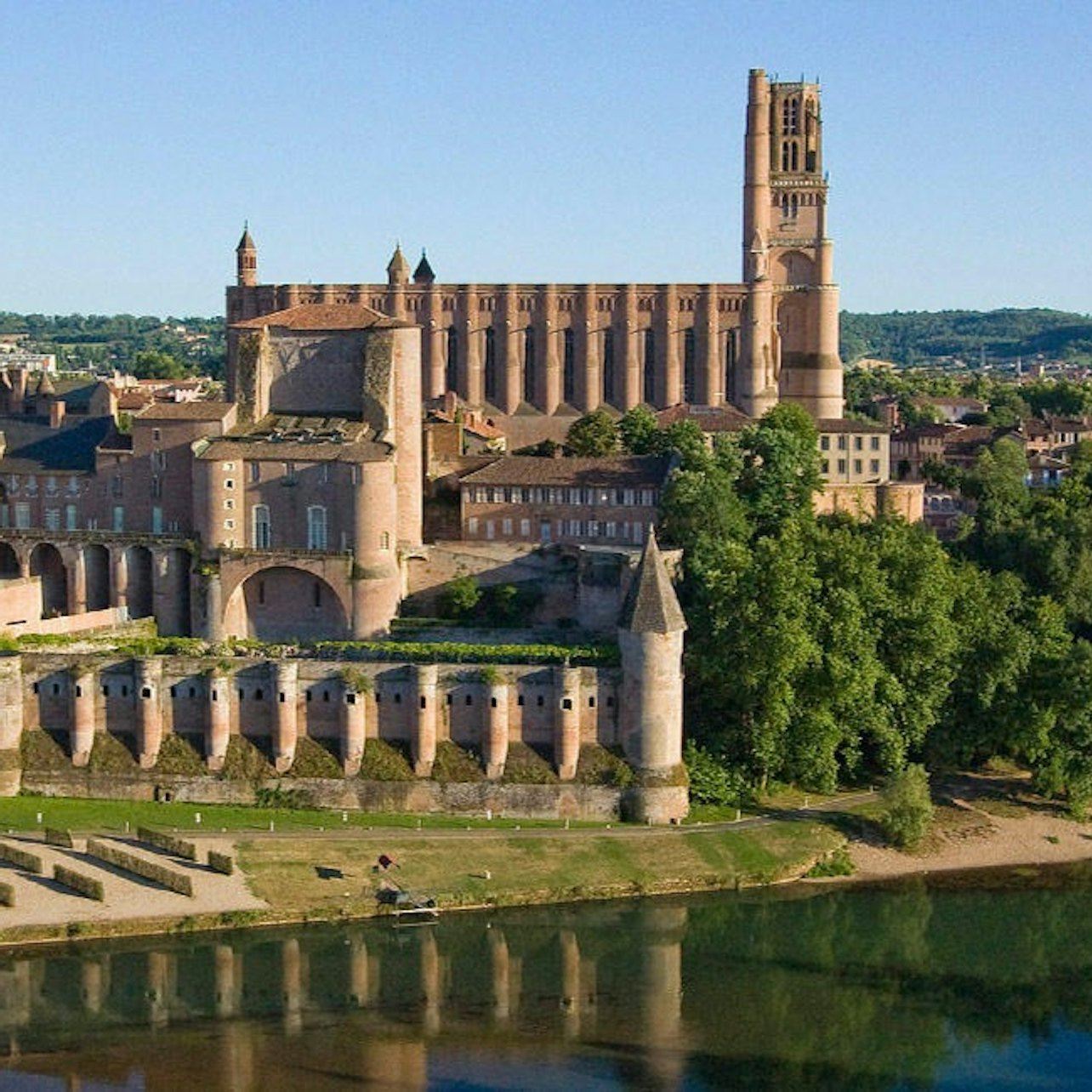 Albi & Cordes-sur-Ciel: Day Tour From Toulouse + Audio Guide