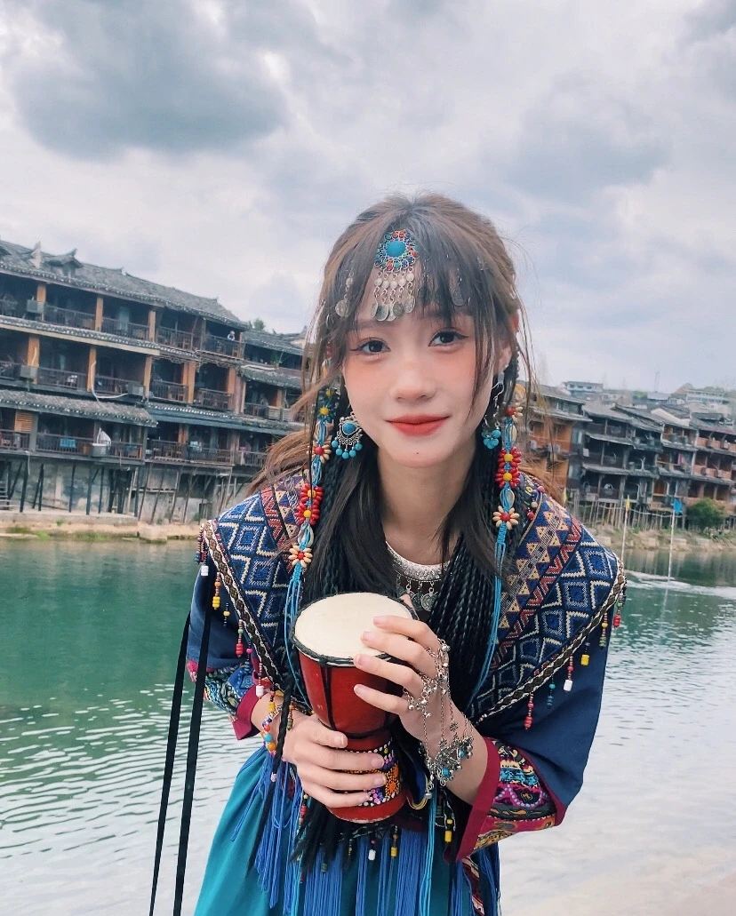 Trip Moments de Yingtan[Conductor y guía + Trip Moments + maquillaje y vestuario + itinerario personalizado + videoclip aéreo + todas las fotos incluidas + sin límite de personas]