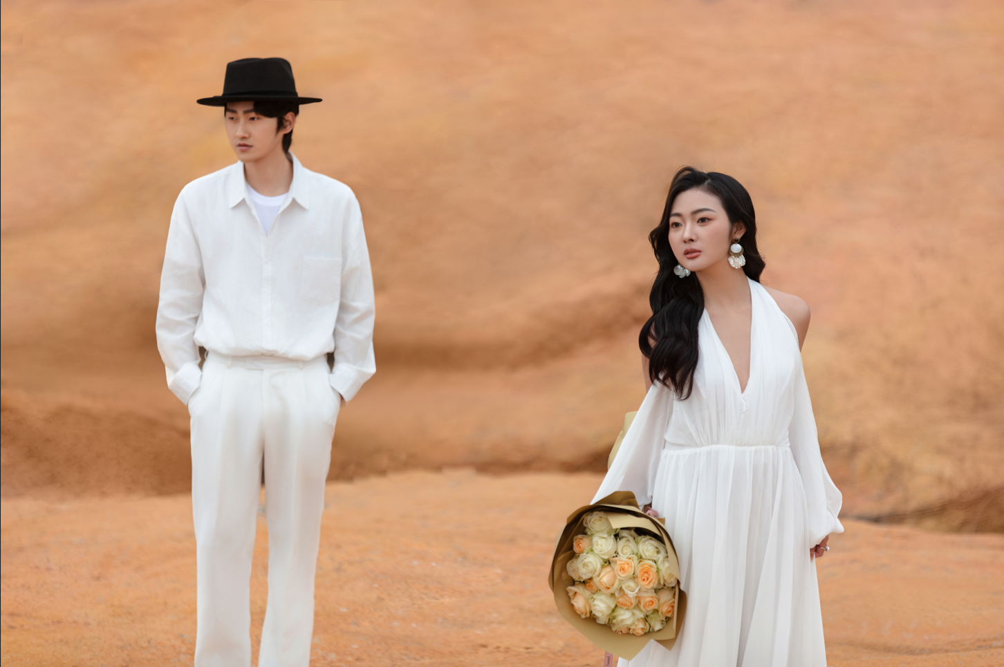 トルファン市Tripメモリー【運転手兼ガイド兼Tripメモリー撮影、ドローン撮影+ポートレート、ウェディング、商業写真、短編映画、プロモーションビデオ、衣装、メイク】