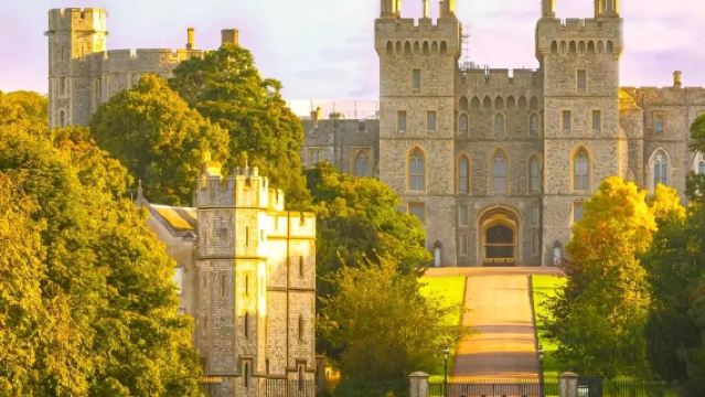 lawatan sehari sewaan peribadi ke Windsor Castle + Stonehenge + Universiti Oxford di London, UK|Jadual boleh disesuaikan