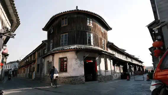 ยูนนาน ต้าหลี่: สำรวจทะเลสาบเอ๋อไห่ ชวงหลาง และซีโจวในทัวร์หนึ่งวันแบบกลุ่ม – ดื่มด่ำกับทัศนียภาพอันน่าทึ่งด้วยเรือ