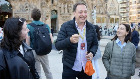 Sagrada Familia: Small Group Guided Tour