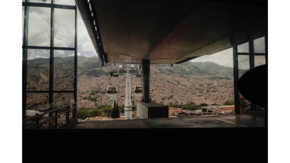Medellín: City Tour with Metro and Metrocable Ride