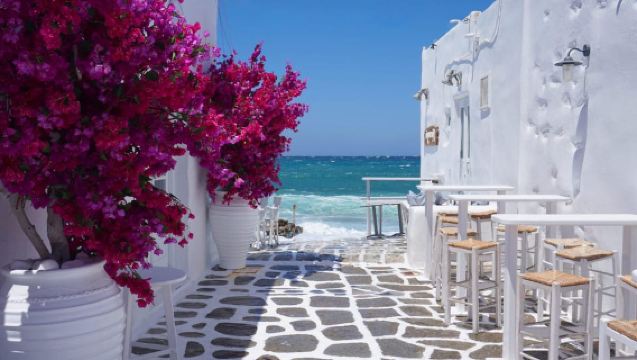 Città di Mykonos e birrificio: tour a piedi di 2 ore con degustazione di birra