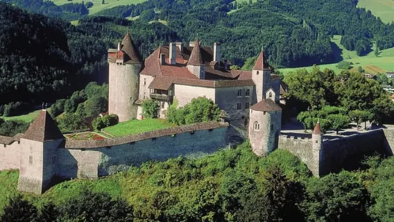 From Geneva: Gruyères Cheese & Chocolate Full-Day Trip