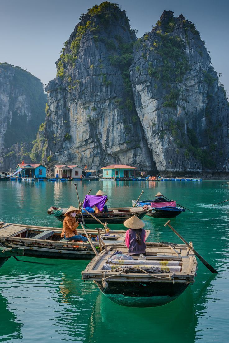 From Tuan Chau Port: Discover Halong Bay 4-hour Scenic Cruise, Kayak, Lunch & Cave
