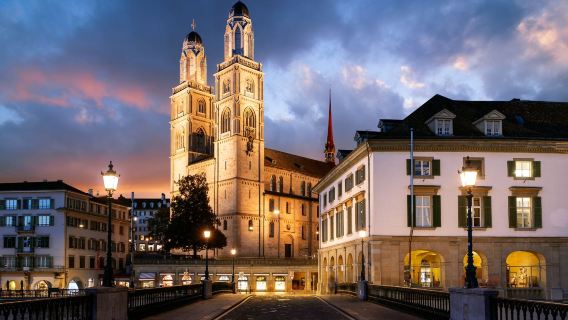 班霍夫大街+大教堂+林登霍夫山+蘇黎世湖【中文包車】