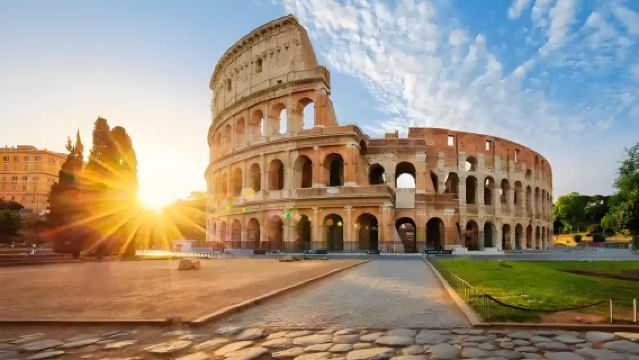 義大利羅馬鬥獸場＋特萊維噴泉＋西班牙廣場包車一日遊