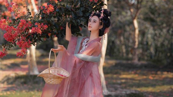 Mehrsprachige Reiseleiter und Begleiter in Riad, Saudi-Arabien – Führungen, Privattransfer, Reiseführer, Geschäftsbegleitung, Fotografen für Aufnahmen und Dokumentation