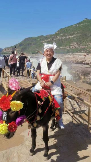 1-day tour to Hukou waterfall tourist area of the Yellow River [door-to-door pickup | optional skip-the-line/9-person small group]