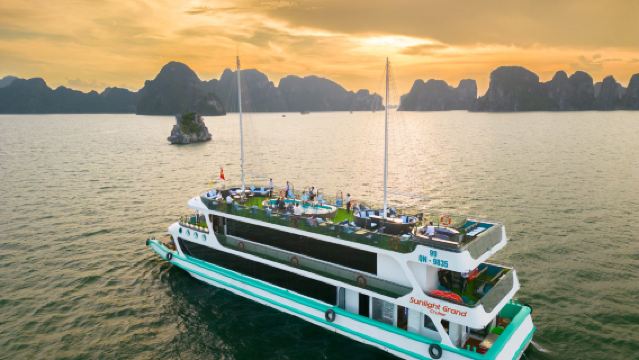 Sunlight Grand 5-Звездочный Круиз: Однодневное Роскошное Путешествие по Бухте Халонг