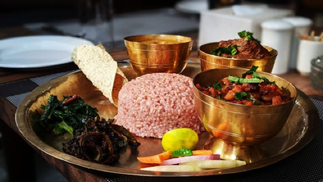 Makan Malam dengan Pertunjukan Budaya di Nepal