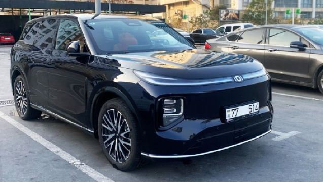 Private Baku Airport (GYD) Transfer to City or Hotel