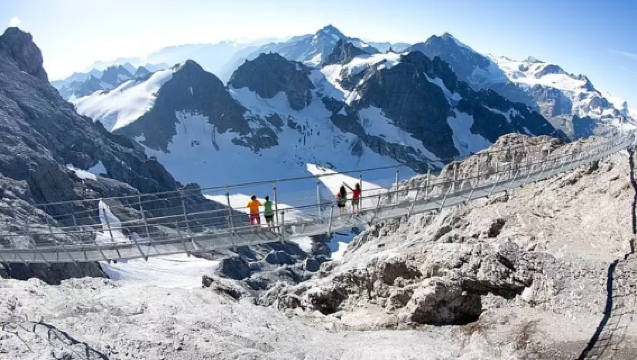 1-day tour to Zurich and Titlis in Switzerland with round-trip from Zurich or Lucerne and English-speaking guide