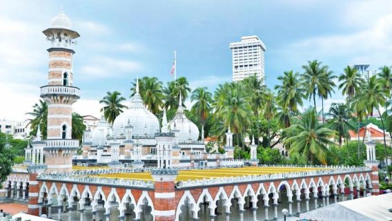 Jednodniowa wycieczka: Batu Caves + Bank Narodowy + Świątynia Thean Hou + Narodowy Meczet + Petronas Towers + Plac Niepodległości