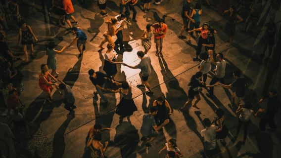 Cali: Salsa Lesson with Viche Ritual and Toast