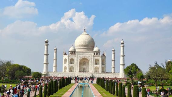 Agra: Private 5-Hour Sightseeing Tour with Hotel Pickup