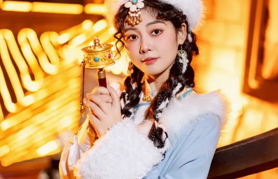 重慶洪崖洞民俗風貌區Trip Moments【包含服裝+妝面造型+底片+精修 | 更有豪華接送跟拍套餐】