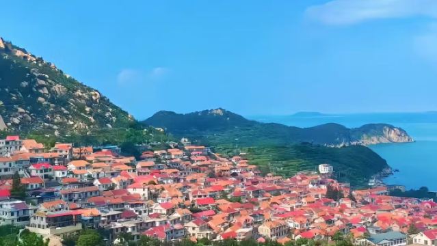 Laoshan Scenic Spot + Ocean University of China Private Charter Day Tour with Chinese/English Service