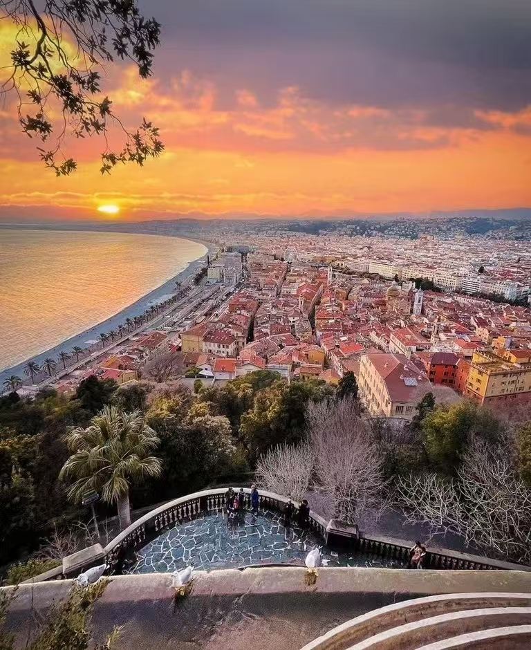 法國尼斯特色遊：尼斯老城+戛納+聖保羅德旺【10小時包車遊】