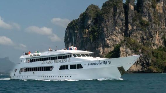 อ่าวนาง : บริการเรือเฟอร์รีจากอ่าวนางไปเกาะพีพี