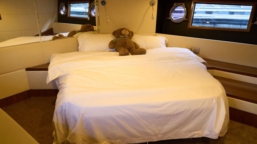 浙江杭州46尺豪華遊艇包船觀光大運河/錢塘江【可約想要的時間·商務接待生日派對求婚定制團建佈置】