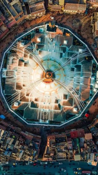 Kathmandu: Top 4 UNESCO Heritage Tour with Lunch- with English Guide