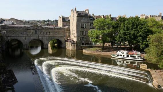 英國巴斯小眾旅遊路線：巴斯小鎮3處景點+侏羅紀海灣一日遊