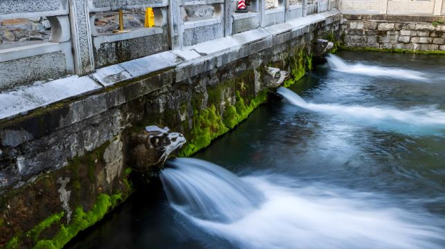 濟南趵突泉 千佛山 大明湖 超然樓 黑虎泉 中文拼團一日遊