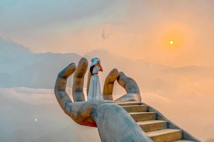 Sapa: Fansipan Cable, Cat Cat Village, Moana, Alpine Coaster Instagram Tour