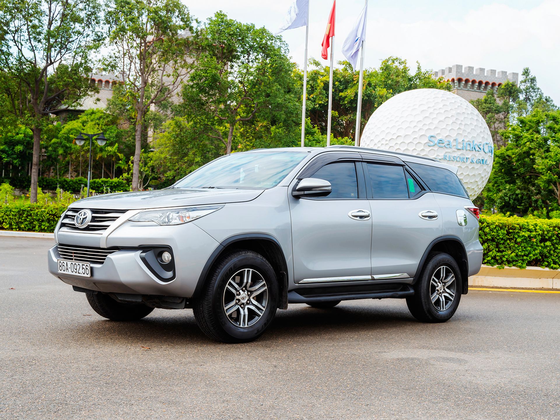 Private Car From Hanoi/Hanoi Airport (HAN) To Pu Luong or Vice Versa