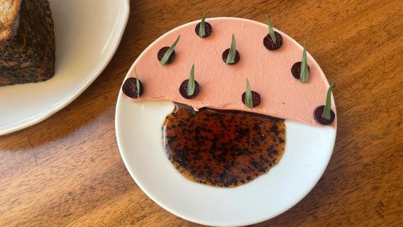 tempahan tempat duduk restoran viral Bavel di Los Angeles, Amerika Syarikat