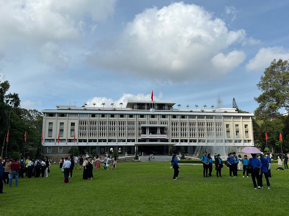 Saigon Morning Highlights Half-Day Tour