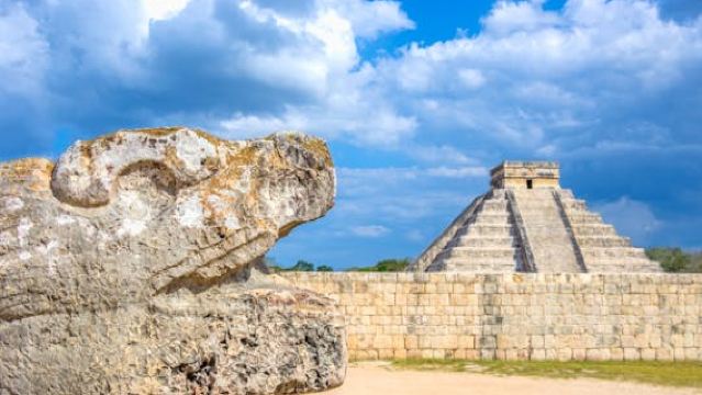 Rondleiding met gids naar de Mayaanse archeologische site Chichen Itza