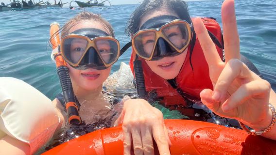 Excursión de un día a Nusa Penida para hacer snorkel con mantarrayas y visitar la playa Kelingking (barco rápido y traslados incluidos)