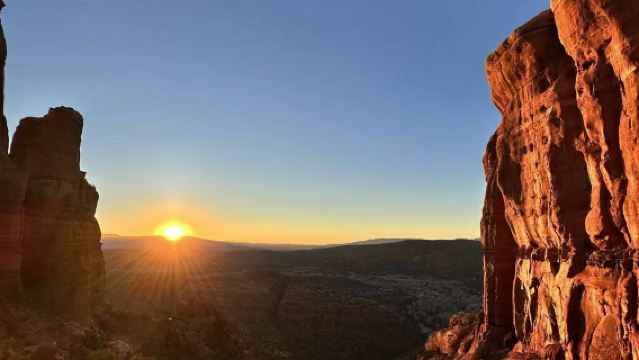 美國鳳凰城來回塞多納一日遊【心靈淨化之旅+中文定制包車】