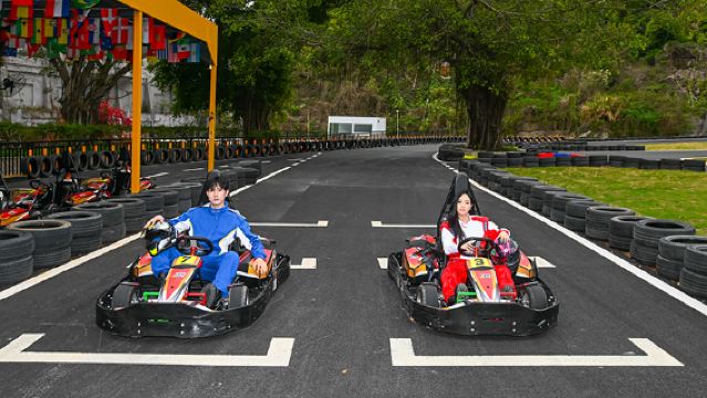 深圳超燃高卡車俱樂部 - 炫跑卡丁車 (大梅沙店)