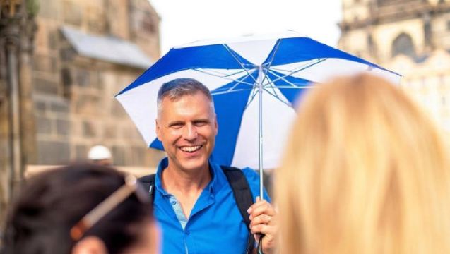 Prague Walking Tour of Old Town, Charles Bridge and Prague Castle