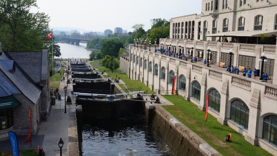 Kanada Ottawa + Muzium Perang Dingin + Taman Hidupan Liar Omega [Sewaan Peribadi Bahasa Cina Dengan Pengambilan Di Tempat]