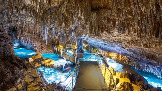 Lawatan sehari selatan Okinawa | Gua Gyokusendo · Kampung Kerajaan Ryukyu · Pulau Senaga | Berlepas dari Naha, Okinawa